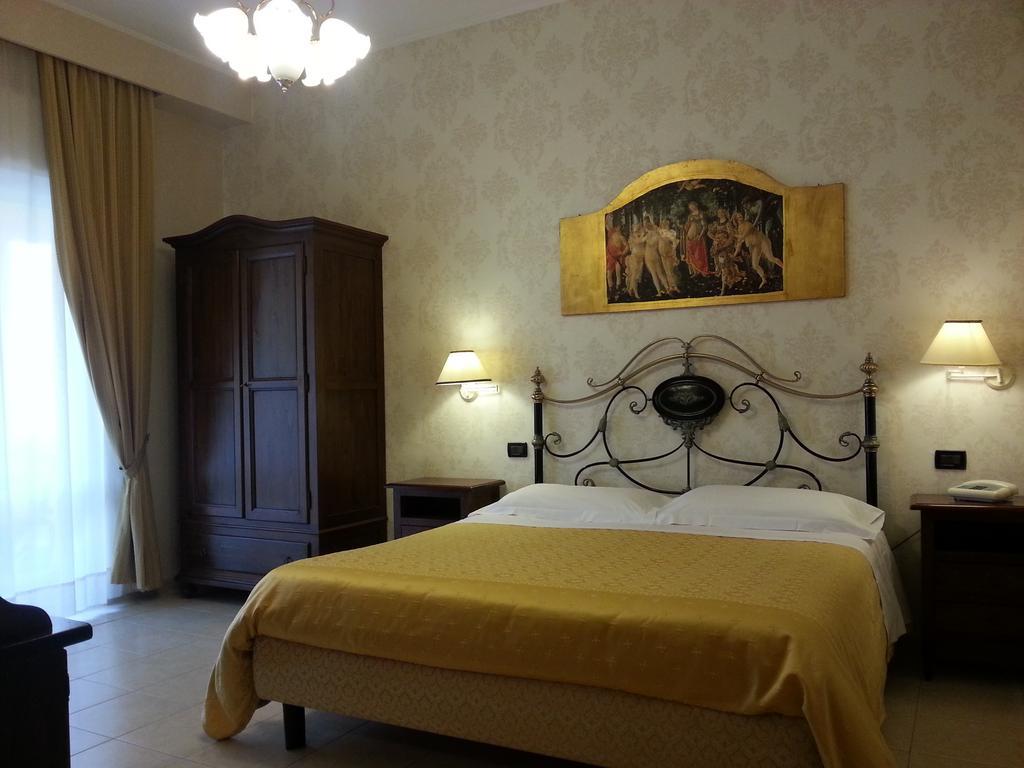 Hotel Sicilia إينّا الغرفة الصورة