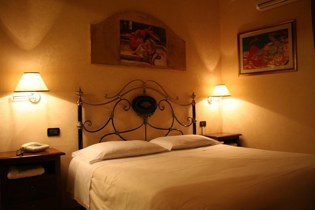 Hotel Sicilia إينّا الغرفة الصورة